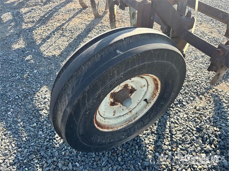 176 in 3-Point Fertilizer Bar 其他農業機械