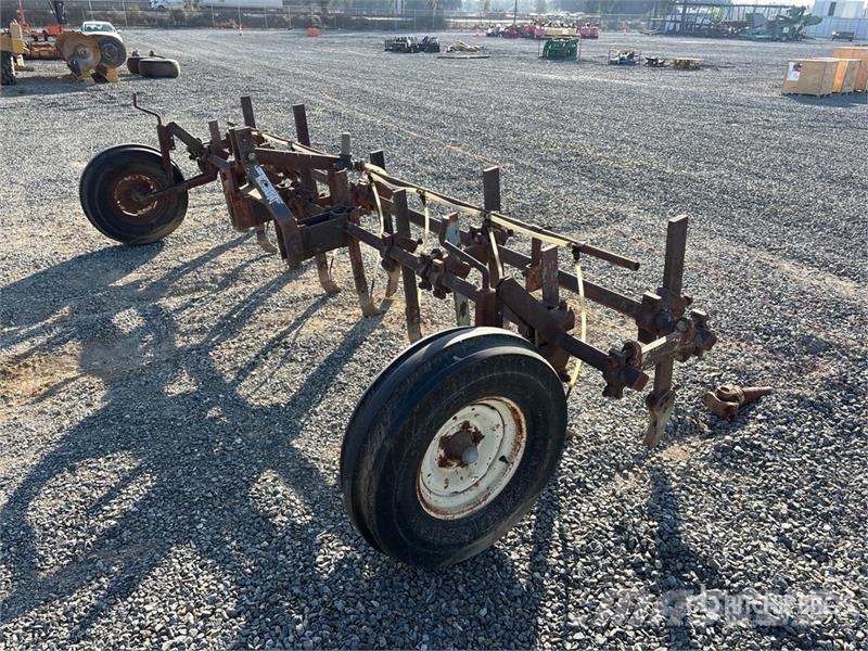 176 in 3-Point Fertilizer Bar 其他農業機械
