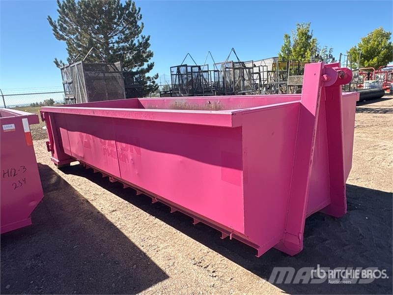 18 ft 1 in Roll-Off Container Īpaši konteineri