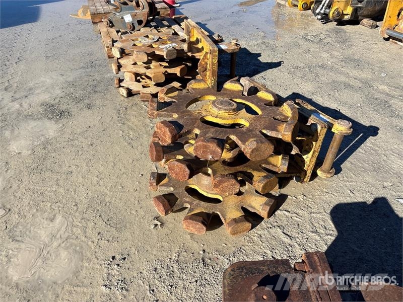  18 in Compaction Wheel Дорожні котки
