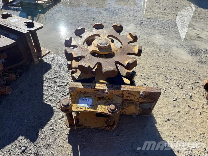  18 in Compaction Wheel Дорожні котки