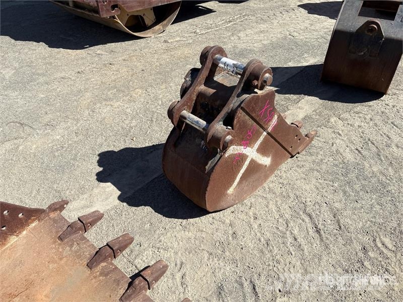 18 in Digging Excavator Bucket Kašike / Korpe