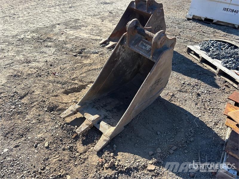  18 in Digging Excavator Bucket Cucharones