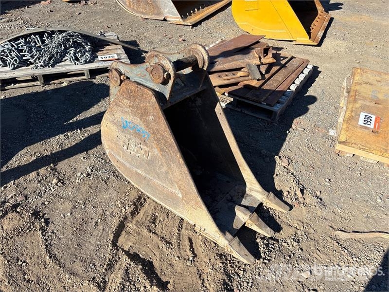  18 in Digging Excavator Bucket Cucharones
