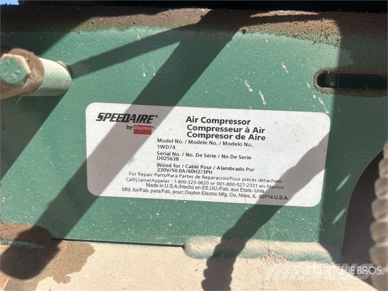 1WD74 34.8 cfm Skid-Mounted Electric 120 gal Air C Compresoras
