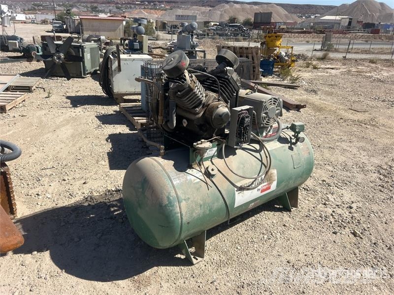 1WD74 34.8 cfm Skid-Mounted Electric 120 gal Air C Compresoras