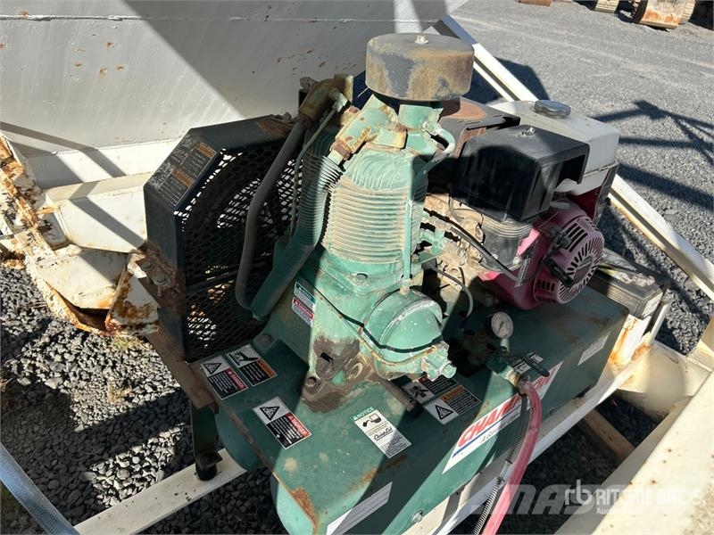  2 ft 4 in x 3 ft 10 in Aggregate Hopper Gradbeništvo - drugo