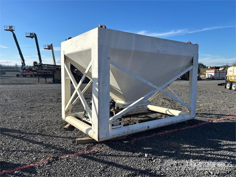  2 ft 4 in x 3 ft 10 in Aggregate Hopper Gradbeništvo - drugo