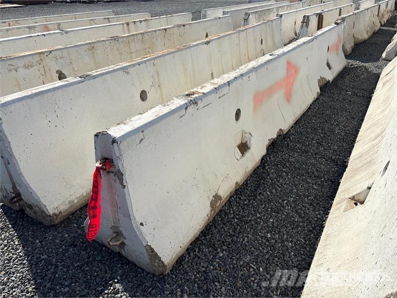 20 ft Concrete Barrier Drugi deli