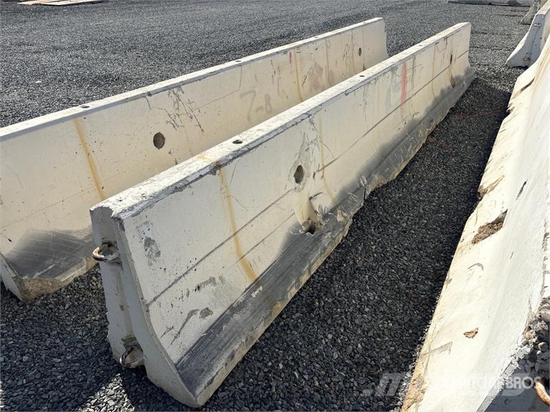 20 ft Concrete Barrier Drugi deli