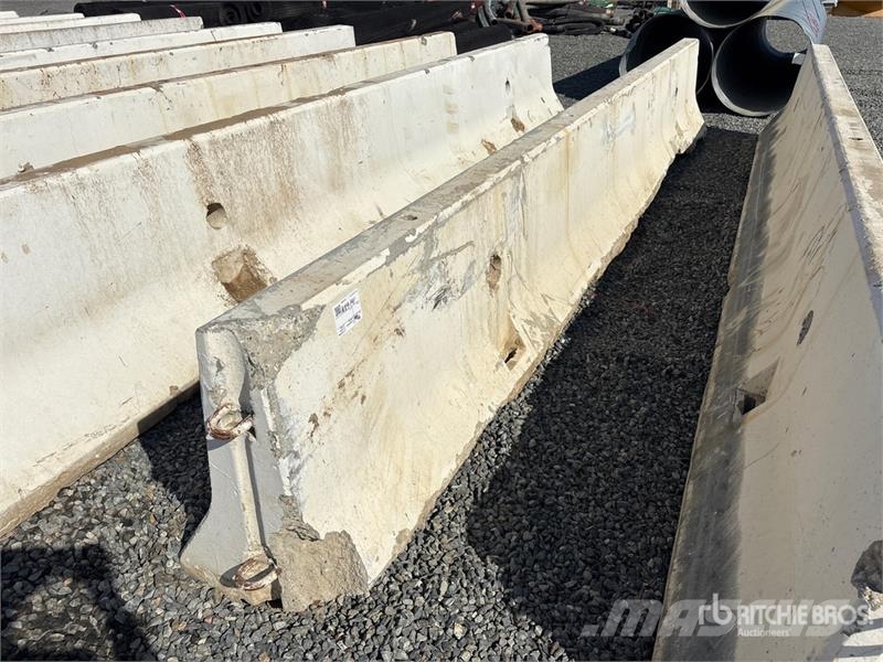 20 ft Concrete Barrier Drugi deli