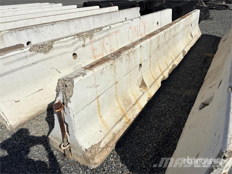 20 ft Concrete Barrier Drugi deli