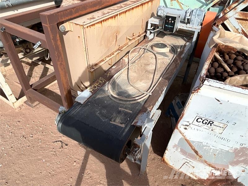 20 in x 7 ft Stationary Conveyor معدات البناء - غير ذلك