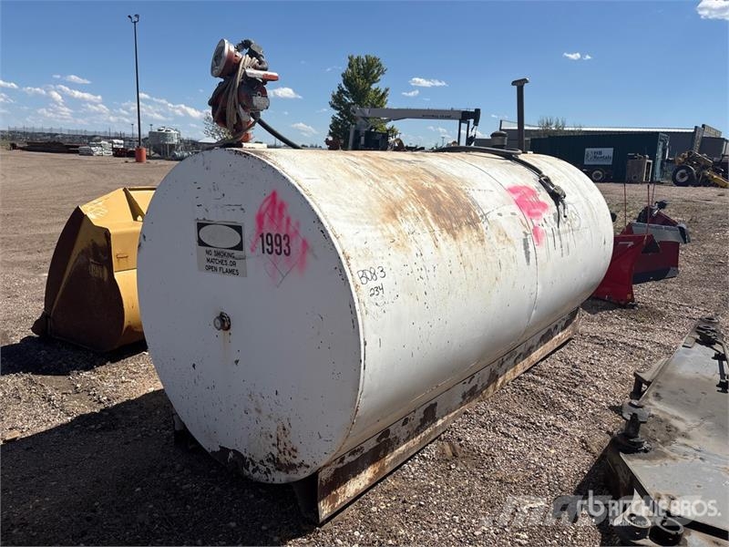2000 gal Skid Mounted Steel Diesel Fuel Tank Fuel and additive tanks