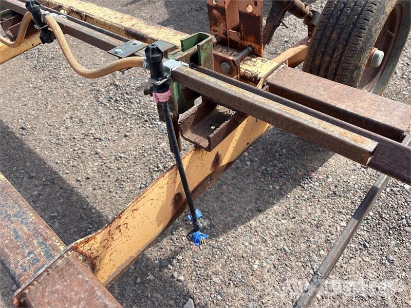20ft Tool Bar with drop spray tips Other components