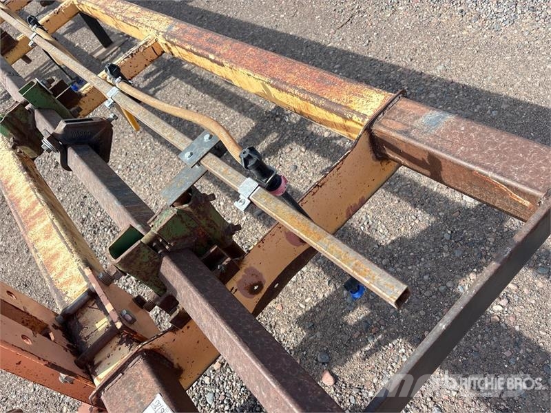 20ft Tool Bar with drop spray tips Other components