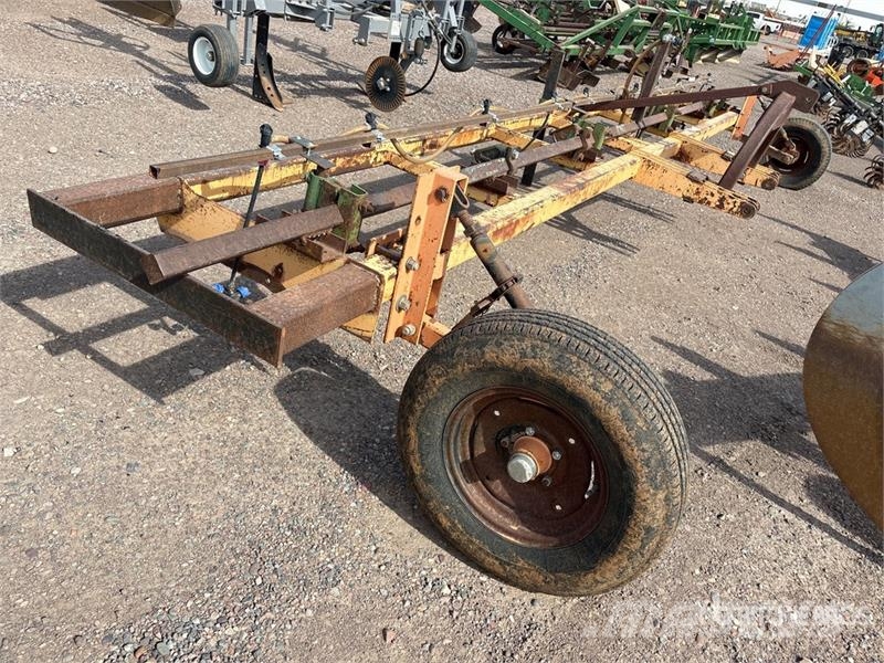 20ft Tool Bar with drop spray tips Other components