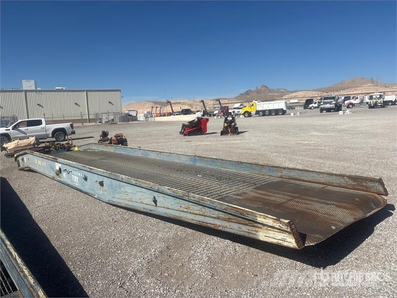 20SYS8436L Loading Dock Other components