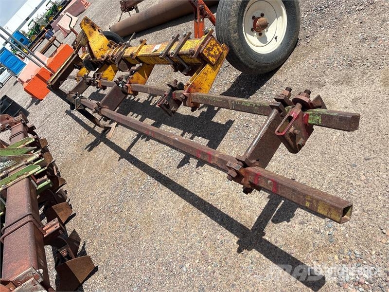 21 ft 6 in Tool Bar Diamond 312A Lauksaimniecība- Citi