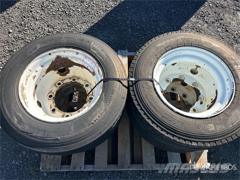  215/75R17.5 Tires الإطارات والعجلات والحافات