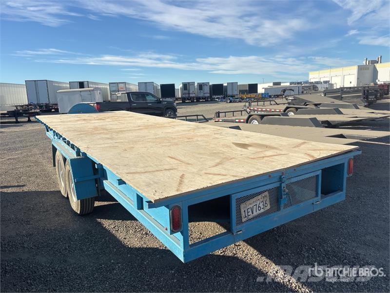 22 ft T/A Flatbed Trailer Platformas/izkraušana no sāniem