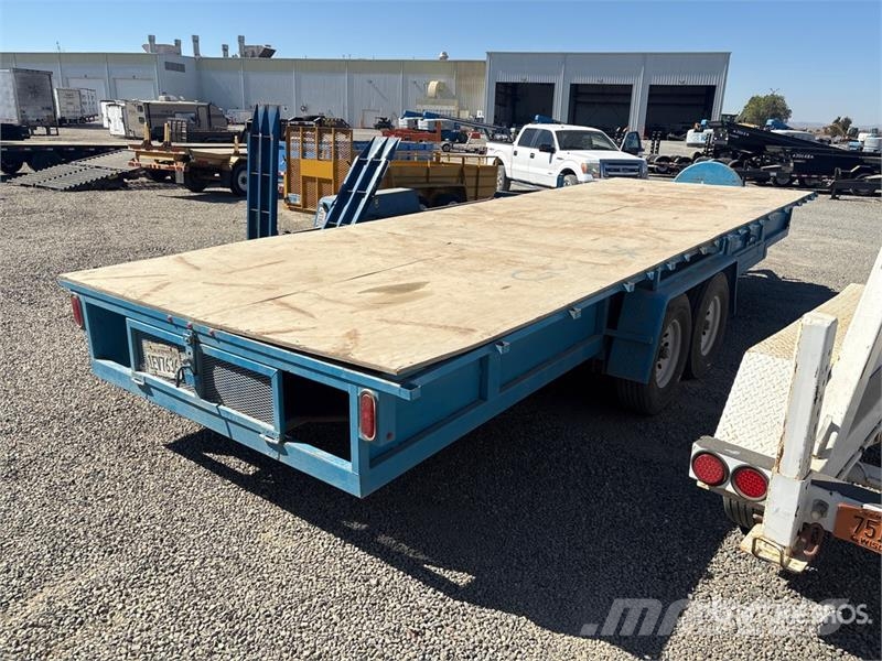  22 ft T/A Flatbed Trailer Remolques de cama baja