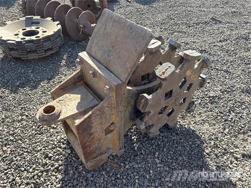 22 in Backhoe Compaction Wheel Gradbeništvo - drugo