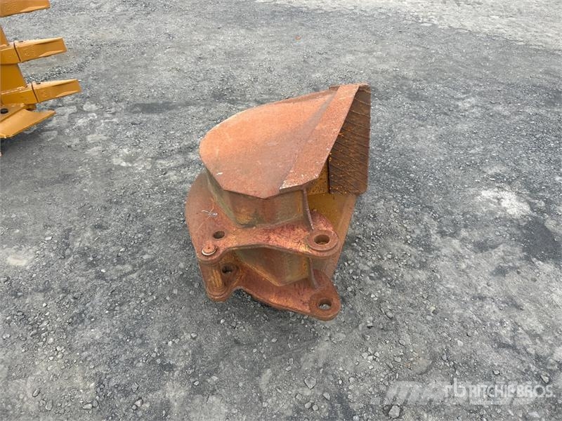  23 in Cleanup Backhoe Rear Bucket Skovle