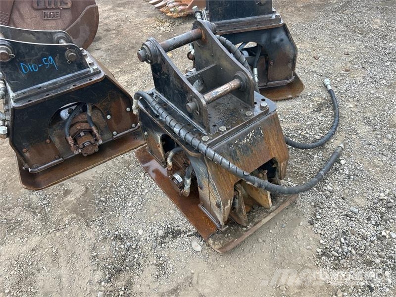 23 in Plate Compactor Attachment - Fits Cat 420D Trilmachines