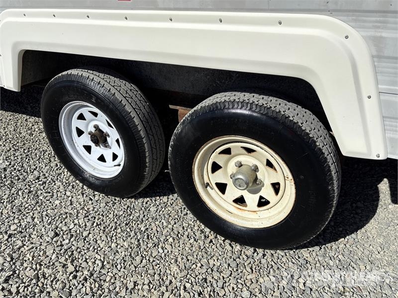  24 ft T/A Travel Trailer Otros remolques
