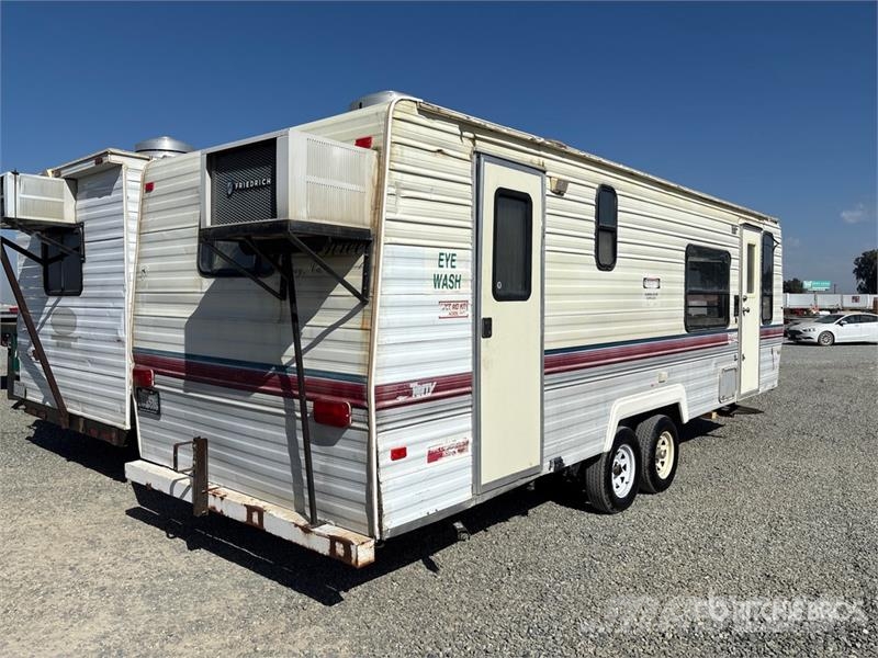  24 ft T/A Travel Trailer Otros remolques