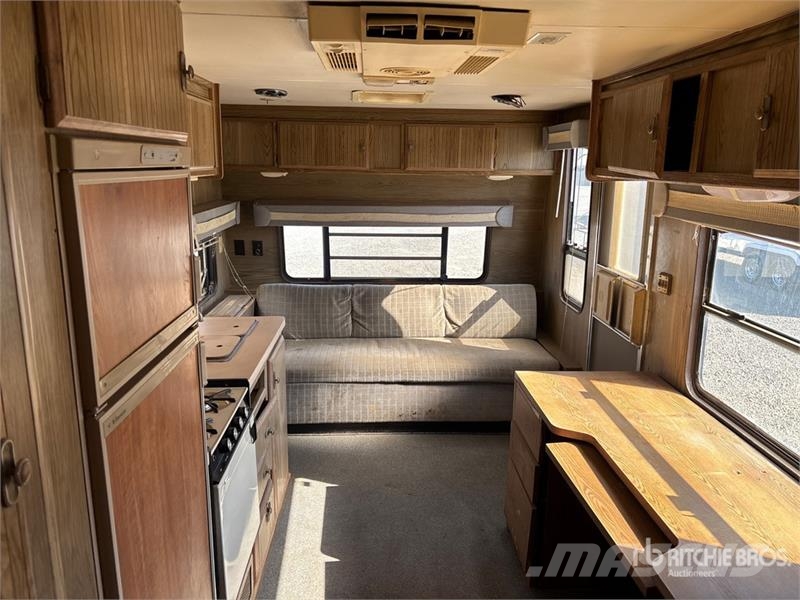  24 ft T/A Travel Trailer Otros remolques