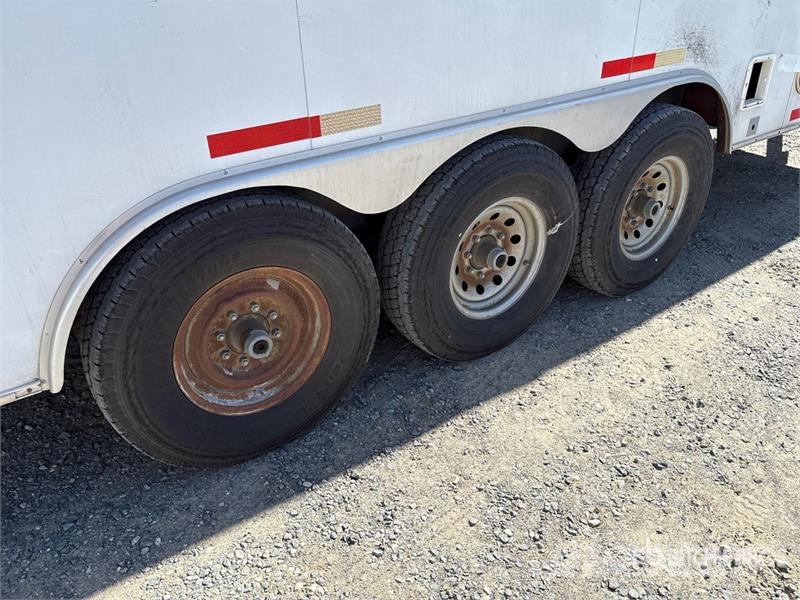 24 ft Tri/A Enclosed Trailer Dengtos priekabos