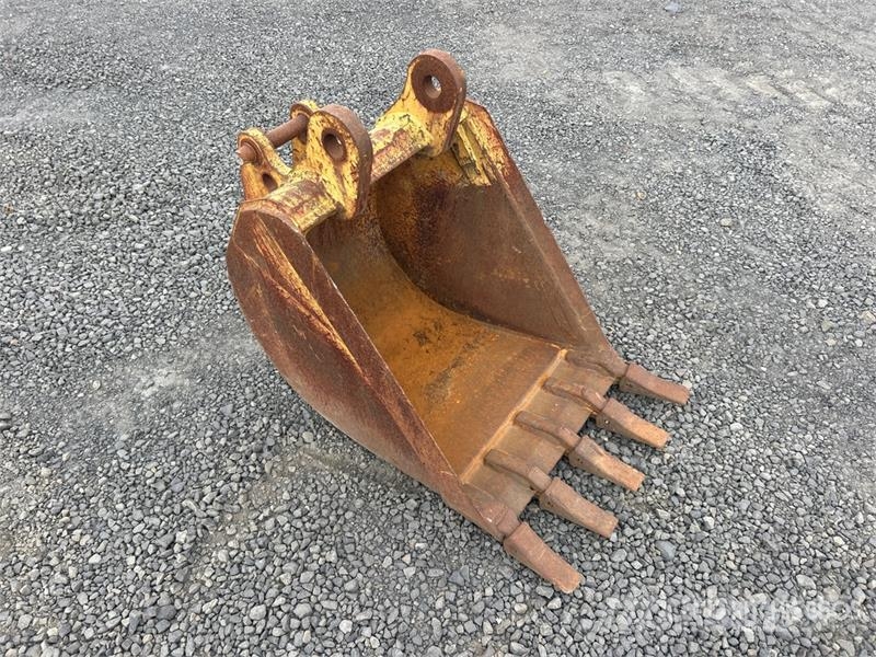  24 in Digging Backhoe Rear Bucket Skovle