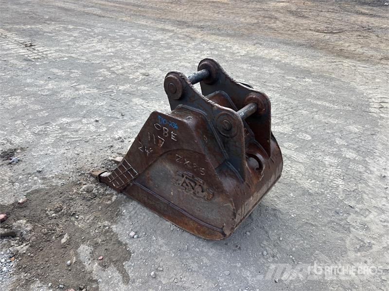  24 in Digging Excavator Bucket - Fits Hitachi 85 Cucharones