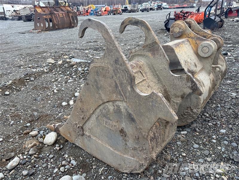  24 in Q/C Digging Excavator Bucket - Fits Cat 320 Žlice