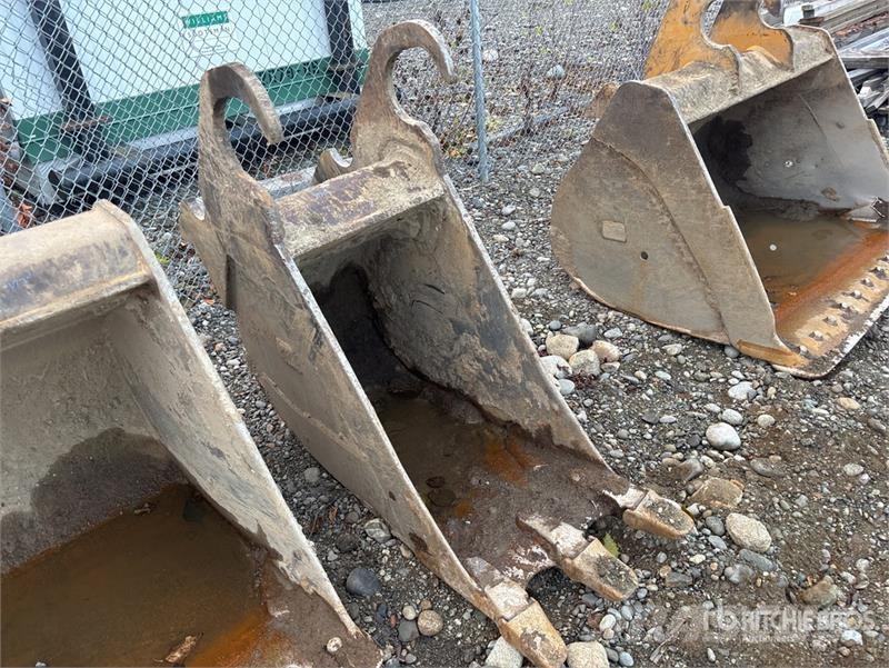  24 in Q/C Digging Excavator Bucket - Fits Cat 320 Žlice