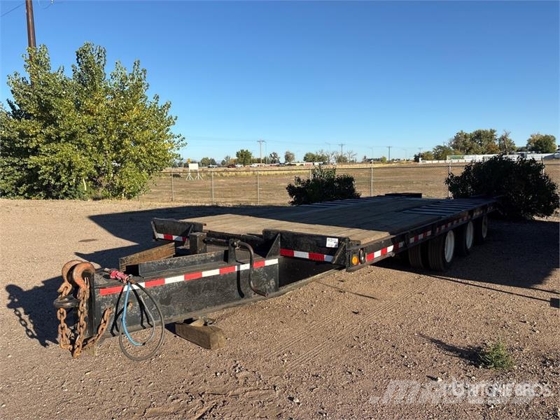  26 ft Tri/A Equipment Trailer Biltransporter henger