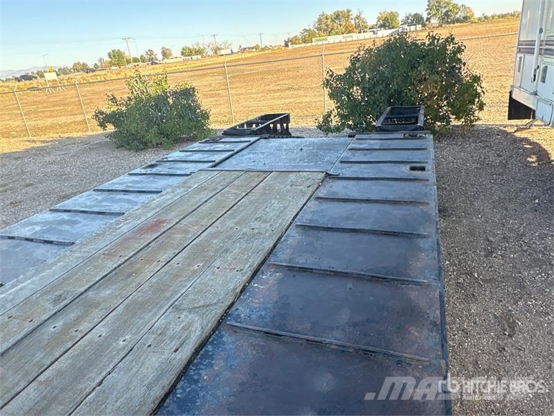  26 ft Tri/A Equipment Trailer Biltransporter henger