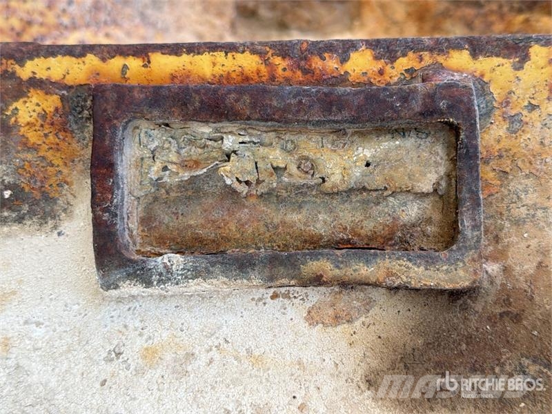 28 in Digging Excavator Bucket Kašike / Korpe