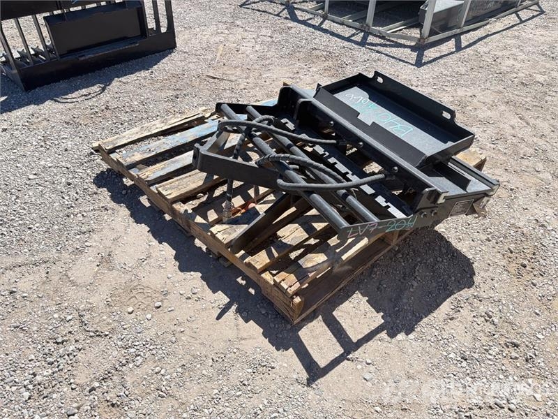 29 in Skid Steer Forks (Unused) Vilice