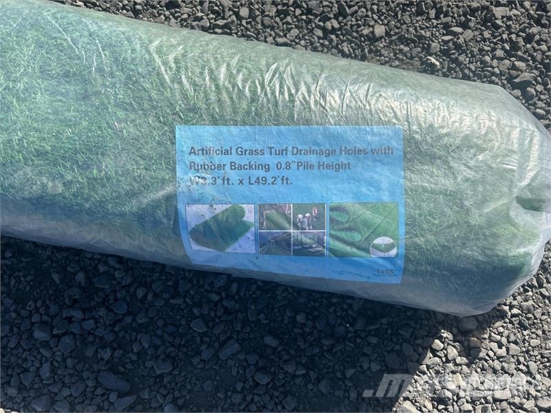 3.3 ft x 49.2 ft Artificial Grass Turf (Unused) Verricelli, paranchi e sollevatori per materiali