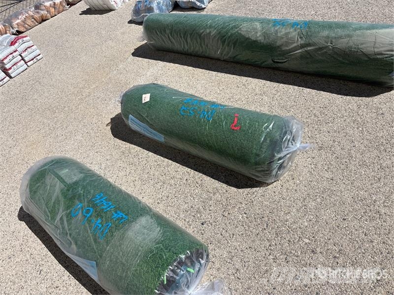  3.3 ft x 49.2 ft Artificial Grass Turf (Unused) Wciągarki, podnośniki i windy towarowe
