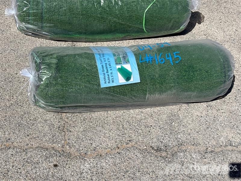  3.3 ft x 49.2 ft Artificial Grass Turf (Unused) Wciągarki, podnośniki i windy towarowe