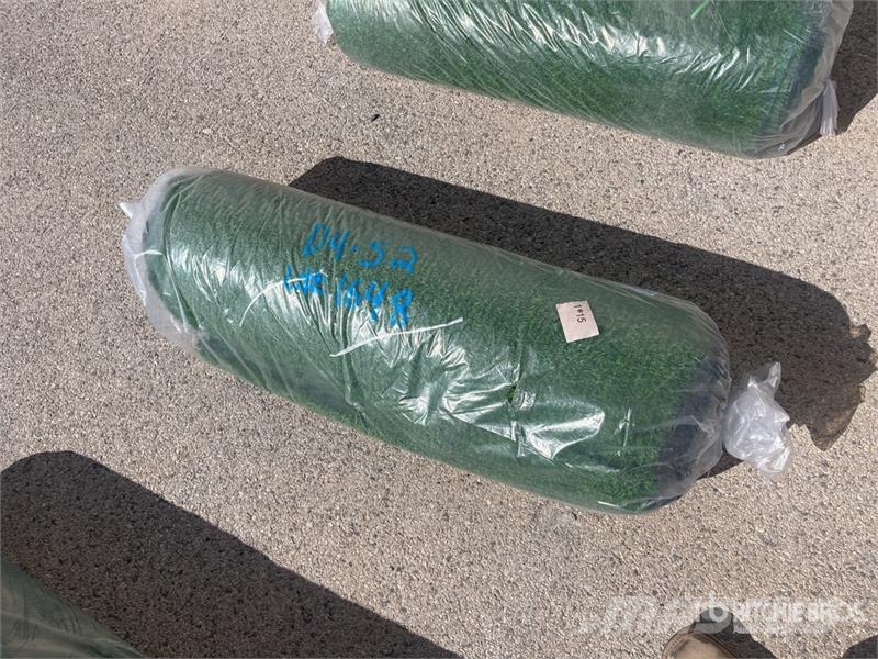  3.3 ft x 49.2 ft Artificial Grass Turf (Unused) Wciągarki, podnośniki i windy towarowe