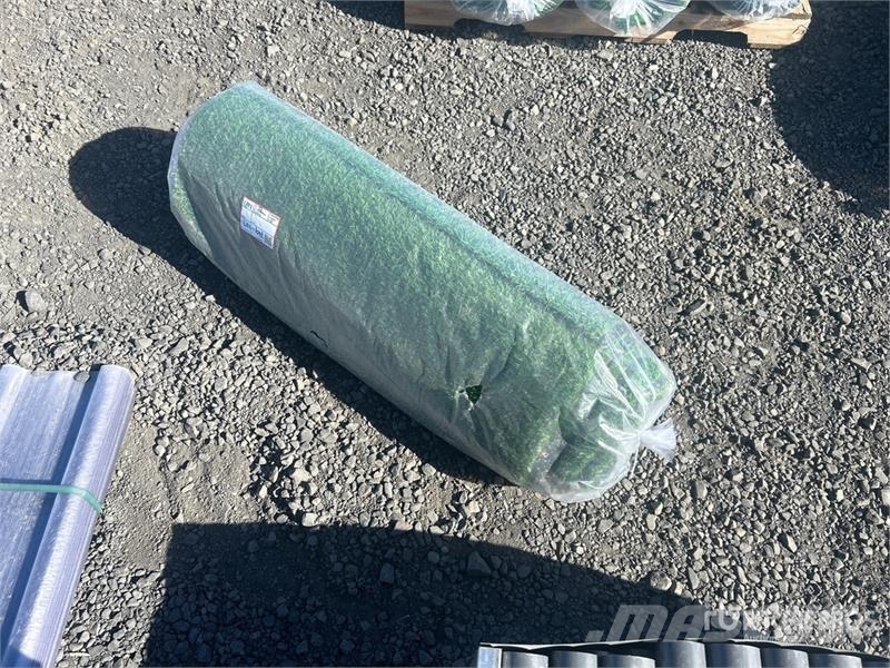 3.3ft x 49.2 ft Artificial Grass Turf (Unused) Verricelli, paranchi e sollevatori per materiali