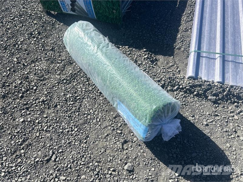 3.3ft x 49.2 ft Artificial Grass Turf (Unused) Verricelli, paranchi e sollevatori per materiali