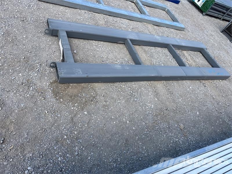  3 ft x 10 ft Forklift Pallet (Unused) Drugi deli