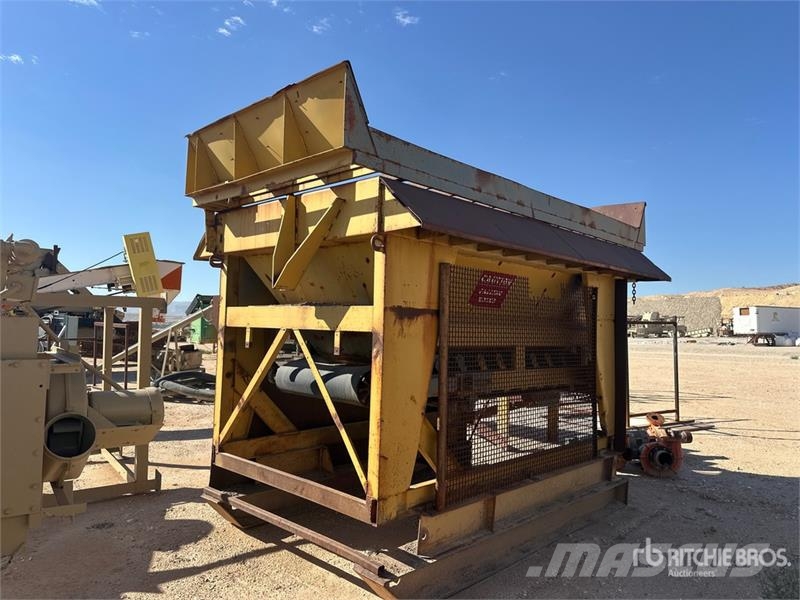  3 ft x 11 ft 6 ft x 11 ft Aggregate Feeder 其他