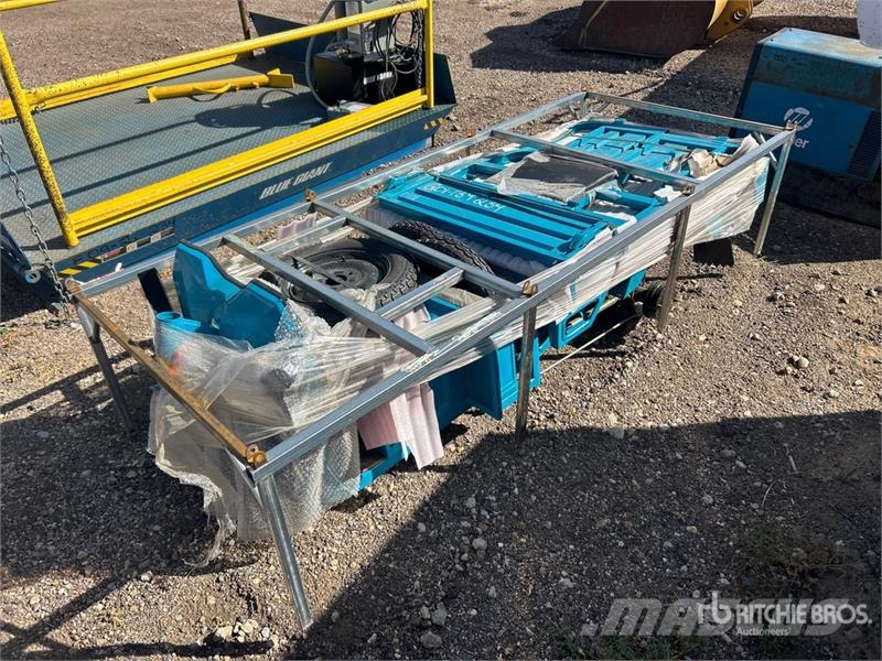 3 TT E-Trike Mini Scooter (Inoperable) Mönkijät